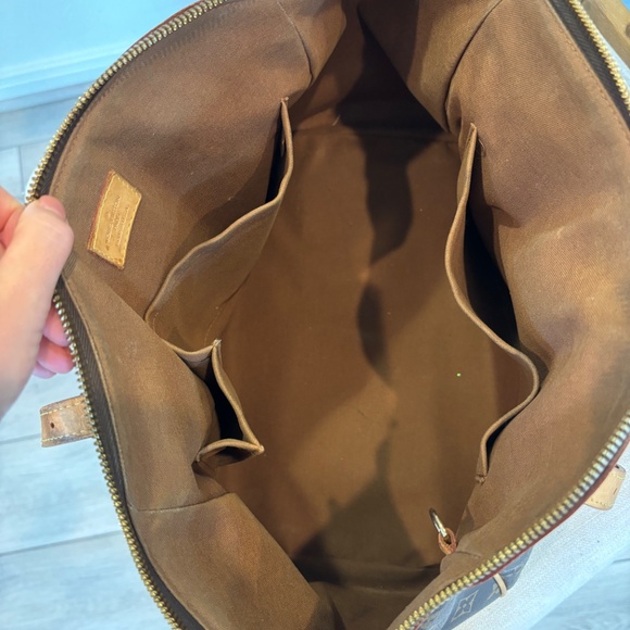 Louis Vuitton Tivoli GM - Picture 5 of 8